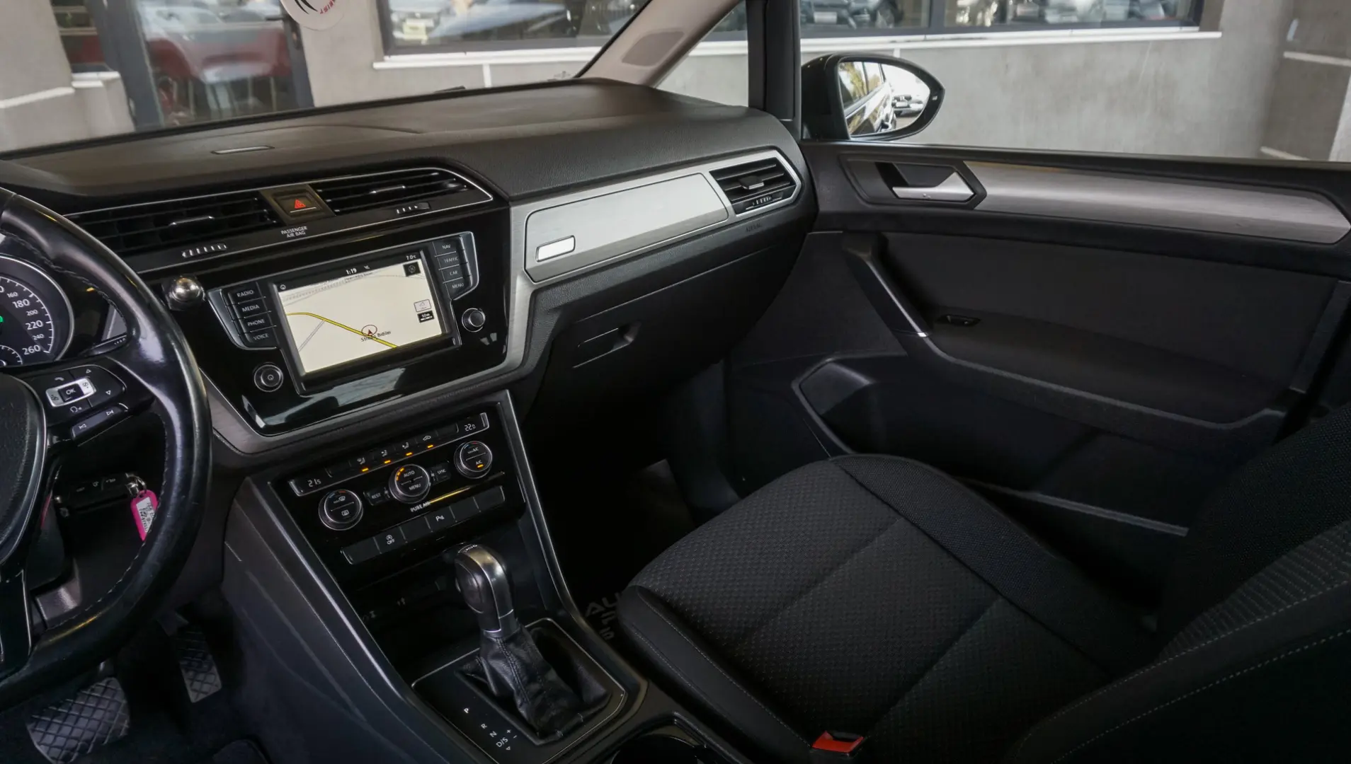 Volkswagen Touran 2.0 TDI DSG Comfortline