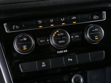 Volkswagen Touran 2.0 TDI DSG Comfortline