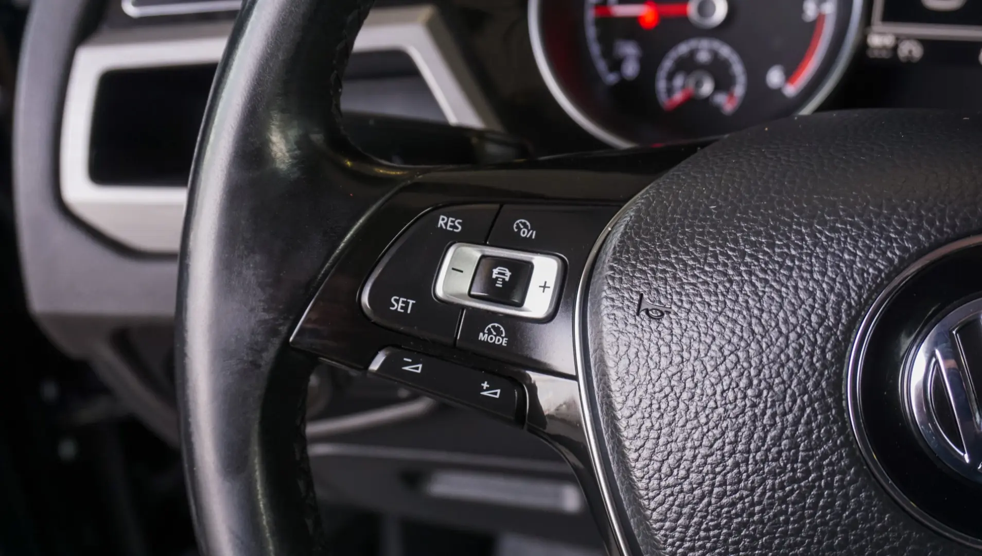 Volkswagen Touran 2.0 TDI DSG Comfortline