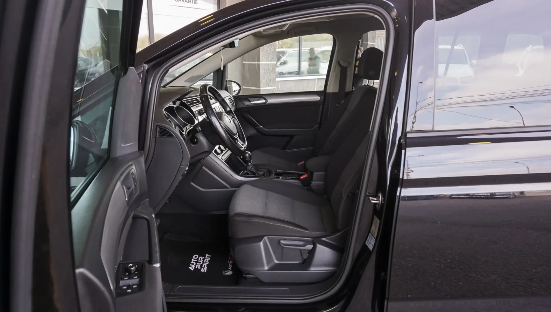 Volkswagen Touran 2.0 TDI DSG Comfortline