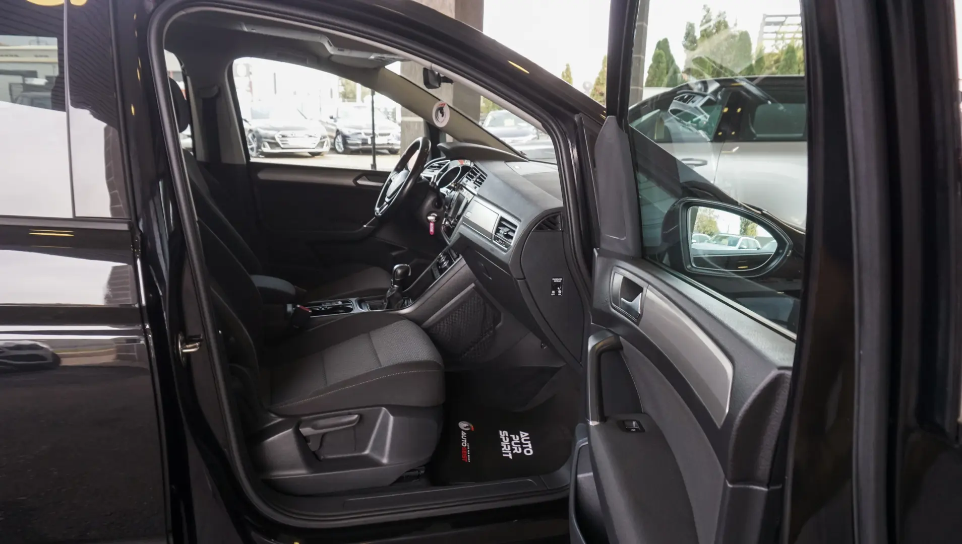 Volkswagen Touran 2.0 TDI DSG Comfortline