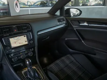 Volkswagen Golf GTD (BlueMotion Technology) DSG