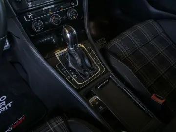 Volkswagen Golf GTD (BlueMotion Technology) DSG