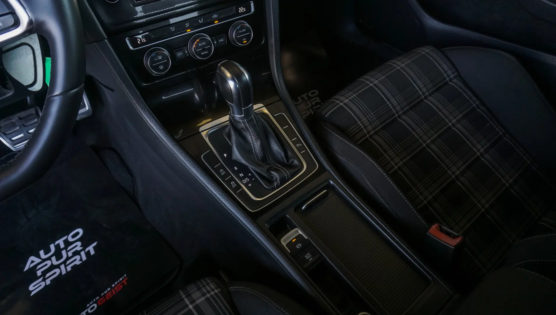 Volkswagen Golf GTD (BlueMotion Technology) DSG