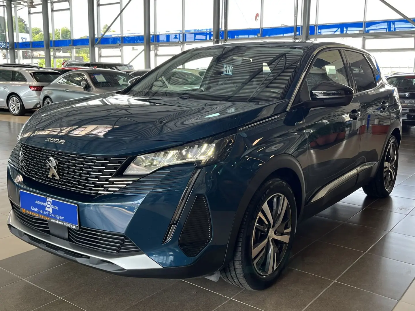 3008 Hybrid 225 Allure Navi dig.Cockpit LED