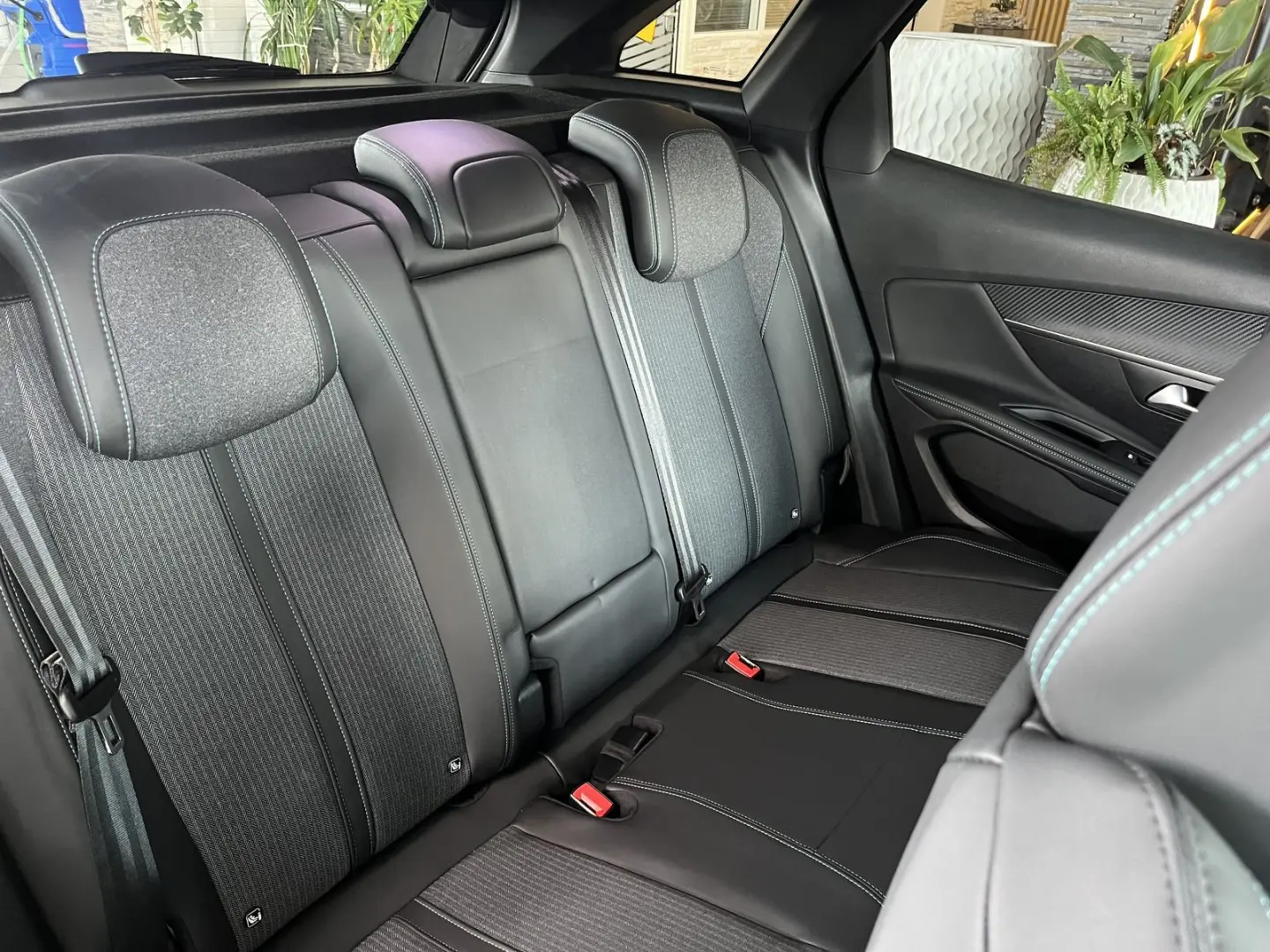 3008 Hybrid 225 Allure Navi dig.Cockpit LED