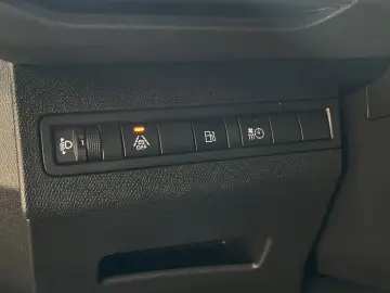 3008 Hybrid 225 Allure Navi dig.Cockpit LED