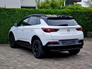 Grandland GS Line (Automatik  1.Hand  LED  Navi)