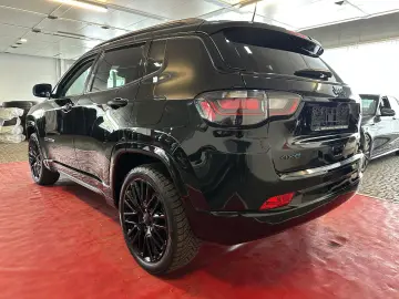 Compass S Plug-In Hybrid 4WD