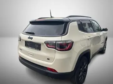 Compass PHEV 1.3 PHEV S 4xe Aut. LED KAMERA LEDE