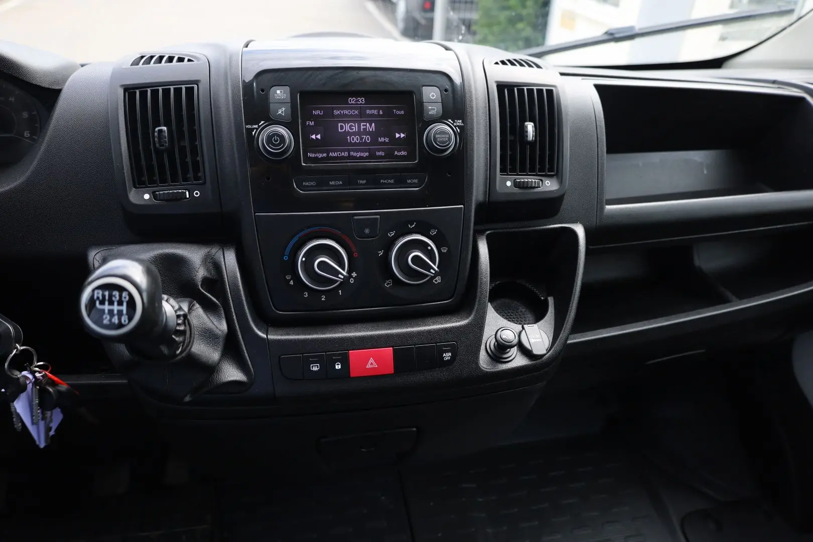 Peugeot Boxer 2.2 120 HP L2H2