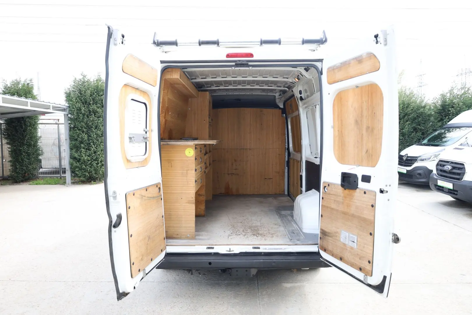 Peugeot Boxer 2.2 120 HP L2H2