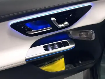 GLC 300 d 4MATIC Coupé AMG DIGITAL Light AHK 360