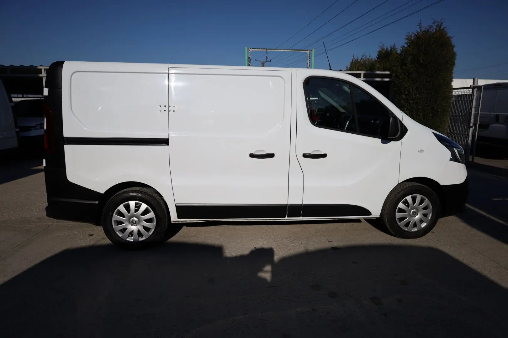 Renault Trafic L1H1 2.0 DCI 120hp