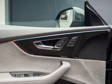 Audi Q8 50 TDI quattro SLine