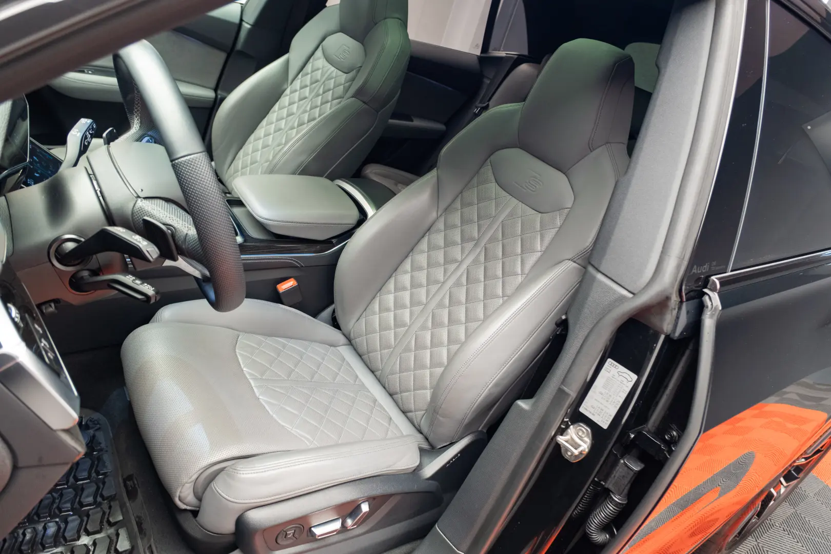 Audi Q8 50 TDI quattro SLine