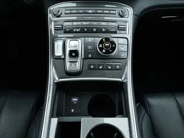 Santa Fe 1.6 T-GDI Prime 4WD Navi Pano DAB CAM