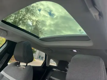 C4 Shine Stop&Start SITZH LKR-HZG 360 RFK NAVI