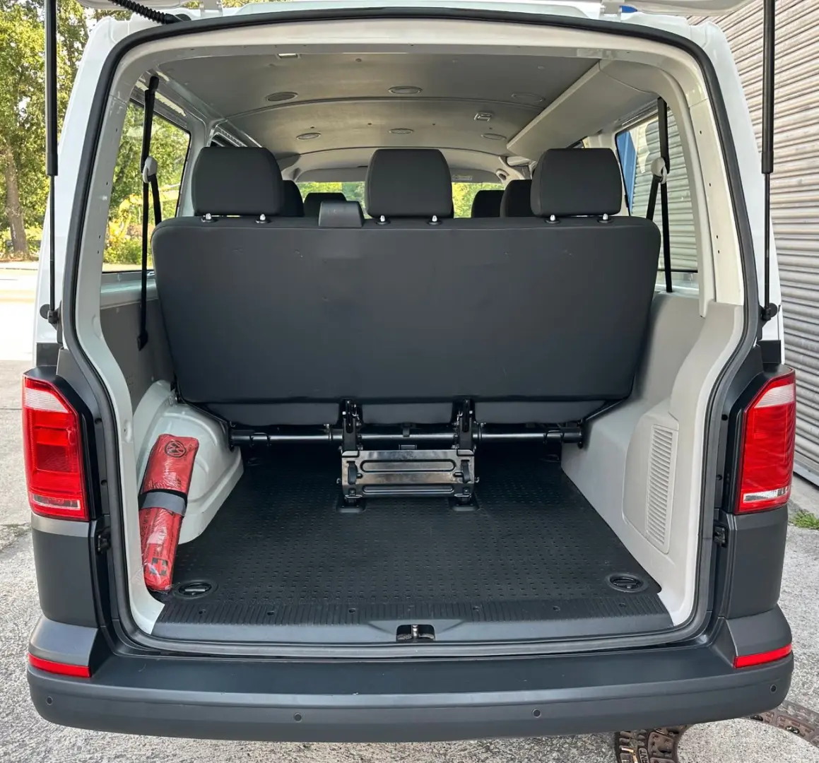 T6 Transp Kasten 9-SITZE PDC AUTOMATIK 2xKLIMA