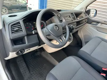 T6 Transp Kasten 9-SITZE PDC AUTOMATIK 2xKLIMA