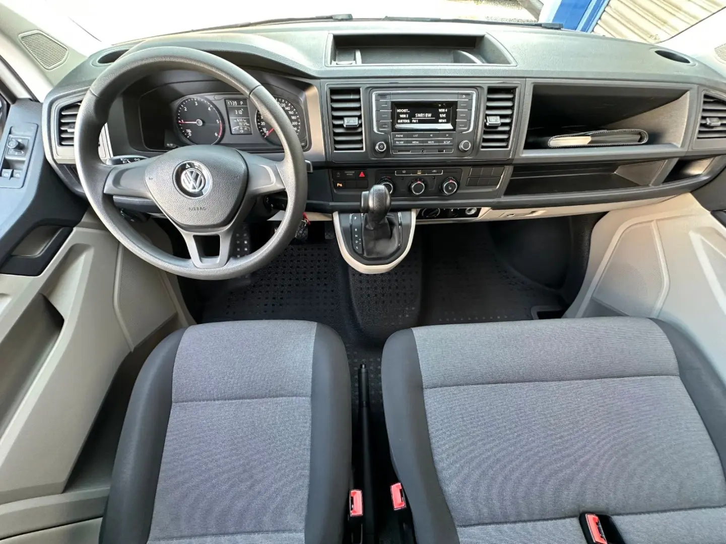 T6 Transp Kasten 9-SITZE PDC AUTOMATIK 2xKLIMA