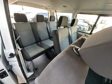 T6 Transp Kasten 9-SITZE PDC AUTOMATIK 2xKLIMA