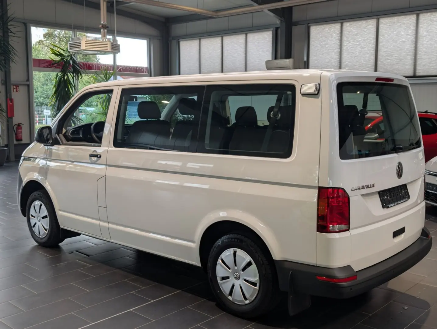 T6.1 Caravelle  Kurz Trendline Klimaaut. 9Sitzer