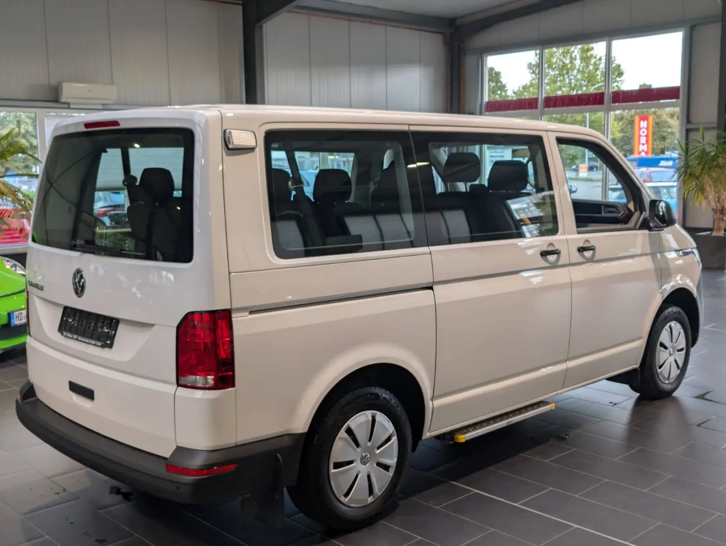 T6.1 Caravelle  Kurz Trendline Klimaaut. 9Sitzer