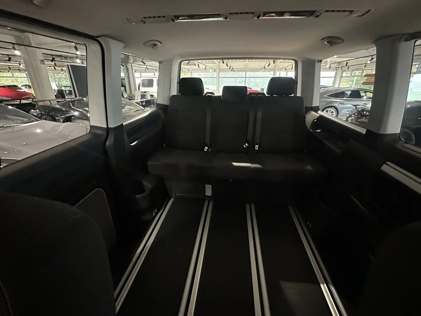 T6 Multivan Trendline DSG 5-SITZER PDC