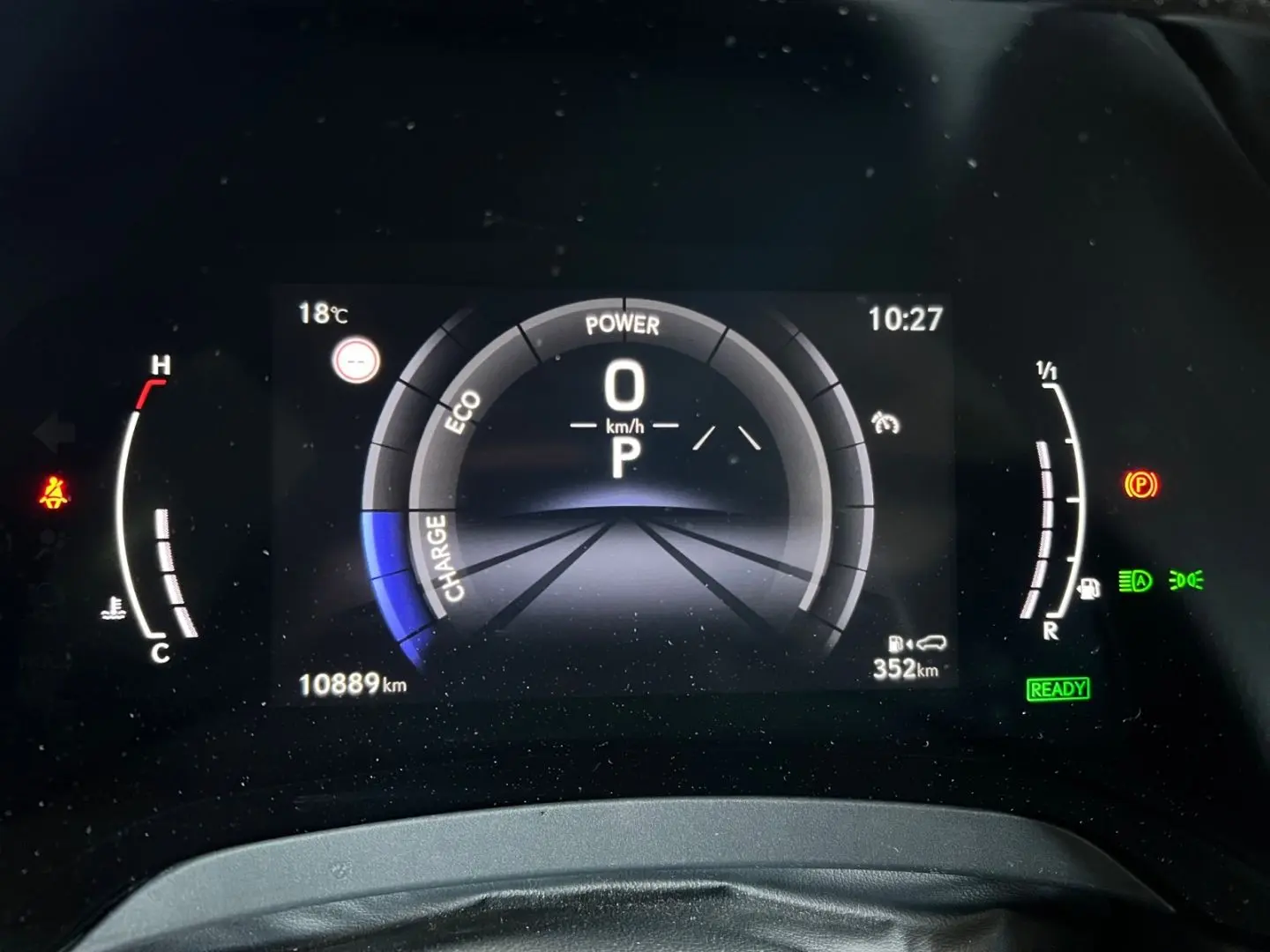 RX 500h F SPORT   Allradlenkung Pano 360  HUD 21
