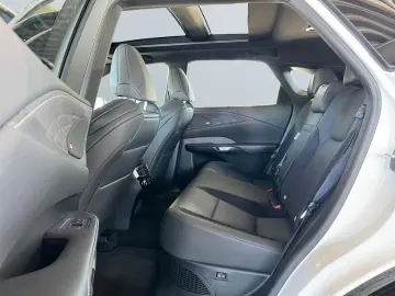 RX 500h F SPORT   Allradlenkung Pano 360  HUD 21