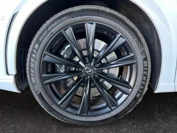 RX 500h F SPORT   Allradlenkung Pano 360  HUD 21