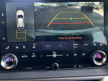 RX 500h F SPORT   Allradlenkung Pano 360  HUD 21