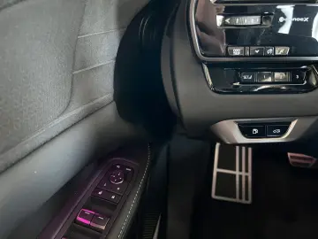 RX 500h F SPORT   Allradlenkung Pano 360  HUD 21