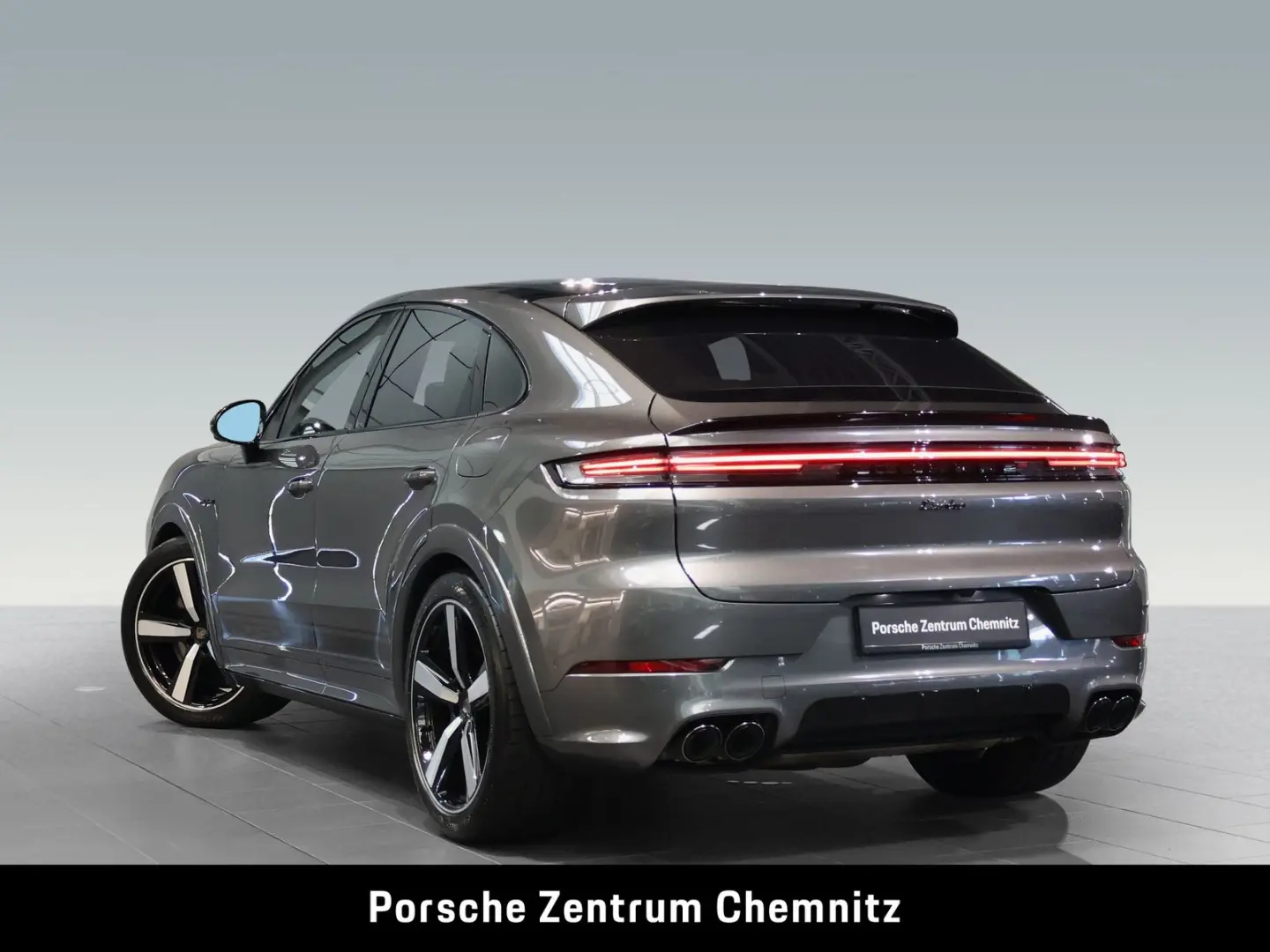 Cayenne Turbo E-Hybrid Coupé HA-Lenkung;PCCB;Inn