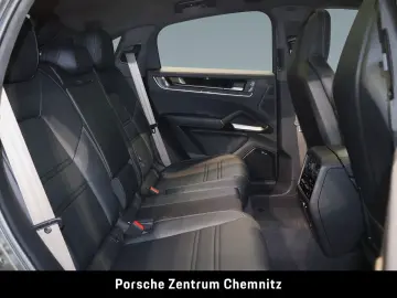 Cayenne Turbo E-Hybrid Coupé HA-Lenkung;PCCB;Inn