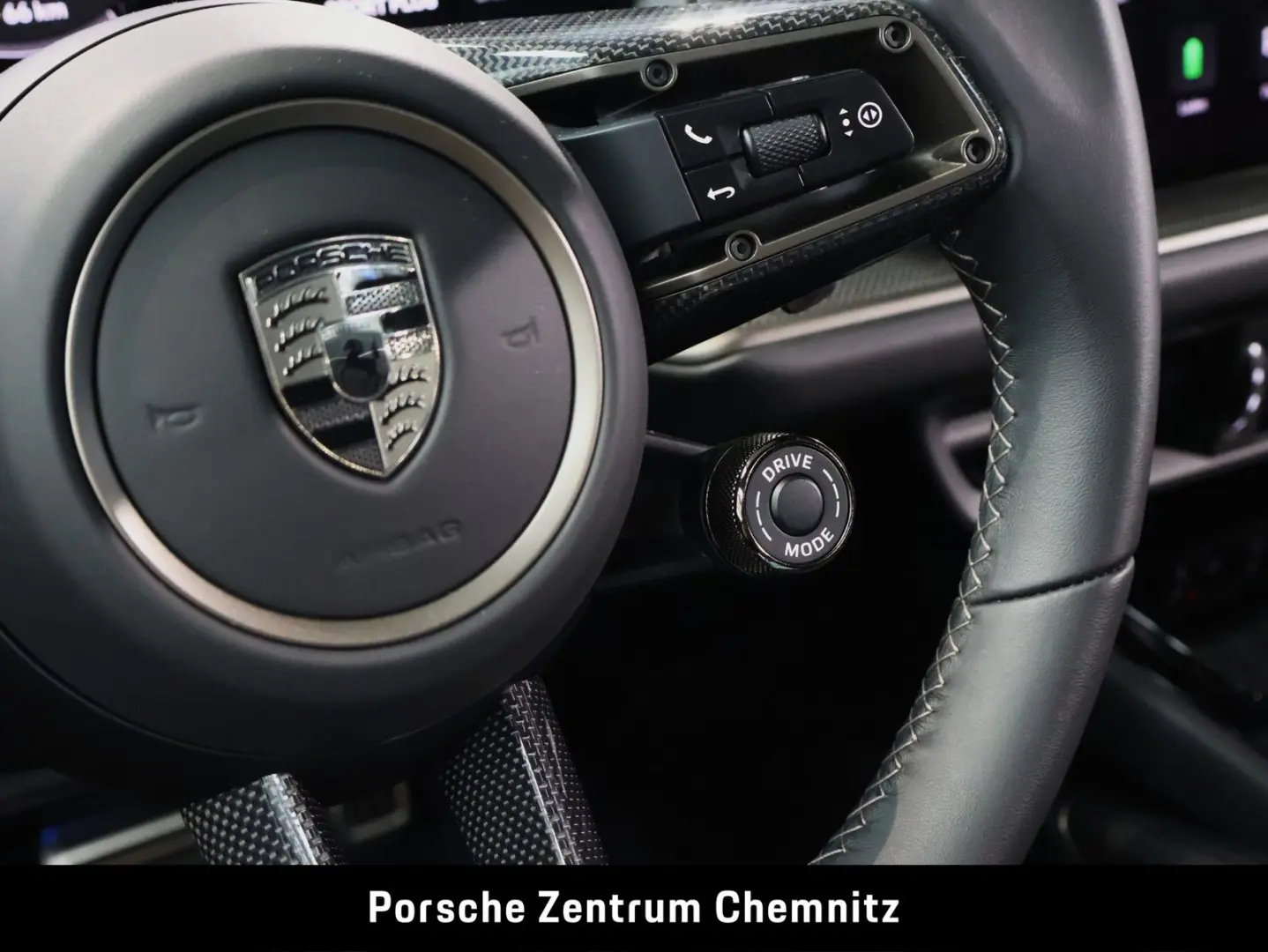 Cayenne Turbo E-Hybrid Coupé HA-Lenkung;PCCB;Inn