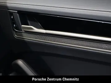 Cayenne Turbo E-Hybrid Coupé HA-Lenkung;PCCB;Inn