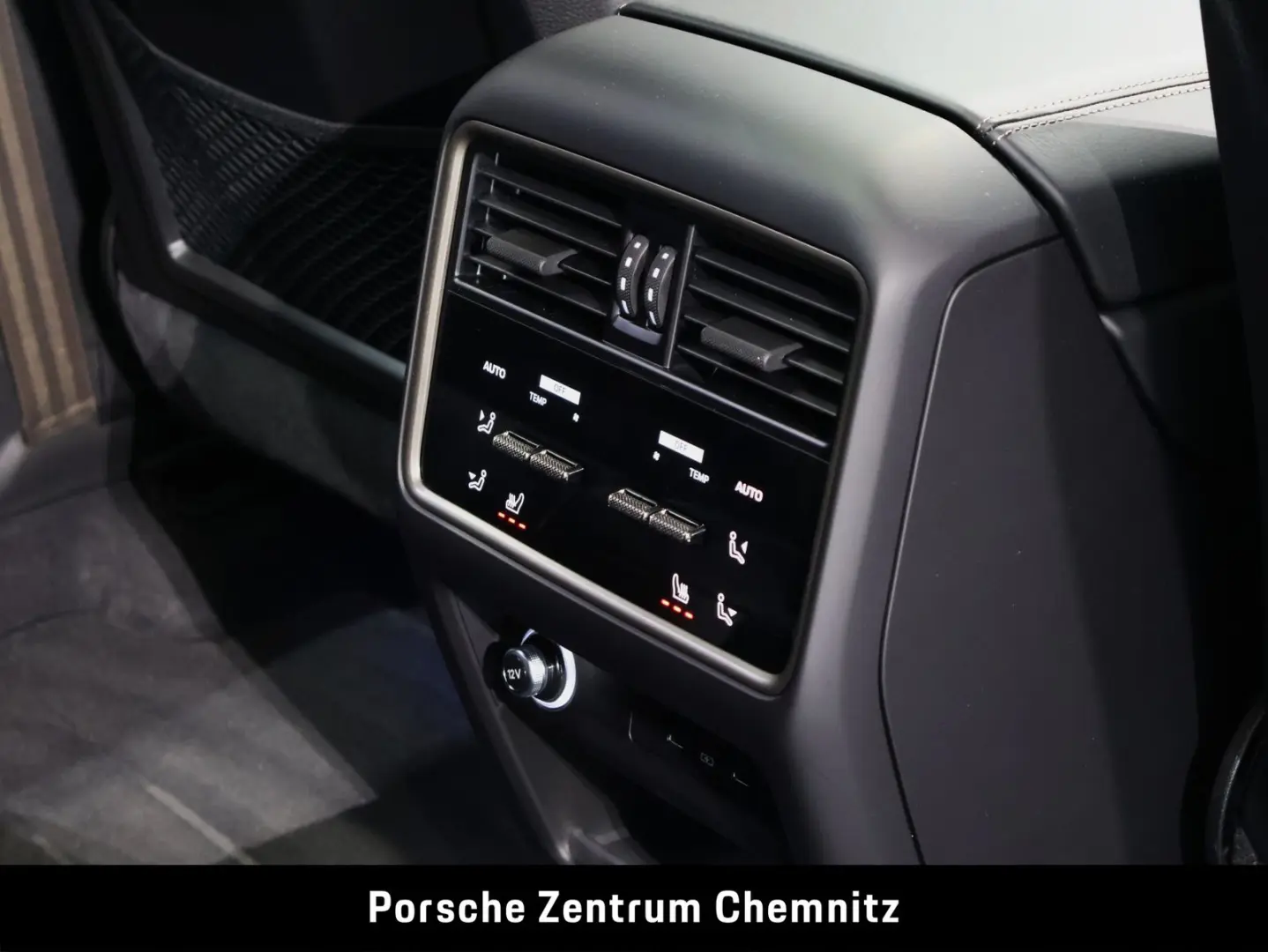 Cayenne Turbo E-Hybrid Coupé HA-Lenkung;PCCB;Inn