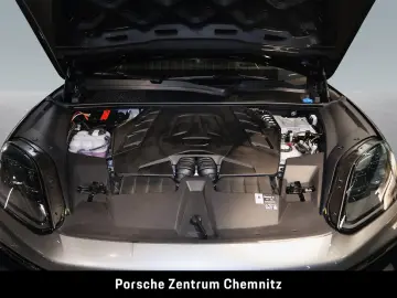 Cayenne Turbo E-Hybrid Coupé HA-Lenkung;PCCB;Inn