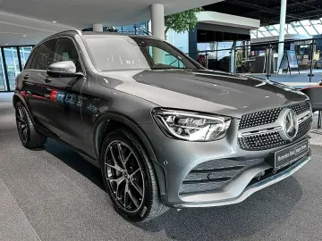 GLC 200 d 4M AMGLi CHROM LED DISTR KEYLESS 360K