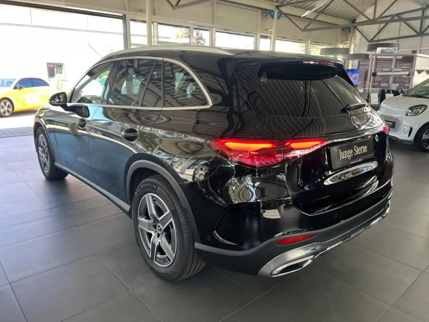 GLC 200 4M AMG Line Advanced Plus Lenkhz DistrOD