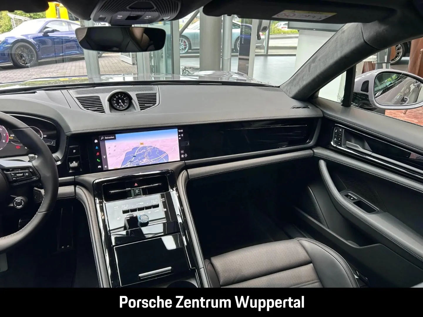 Panamera 4 E-Hybrid  SportDesign  21