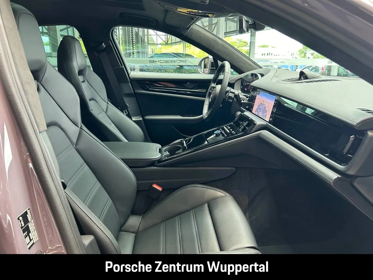 Panamera 4 E-Hybrid  SportDesign  21