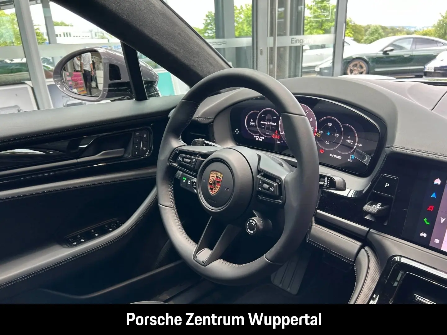 Panamera 4 E-Hybrid  SportDesign  21