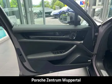 Panamera 4 E-Hybrid  SportDesign  21