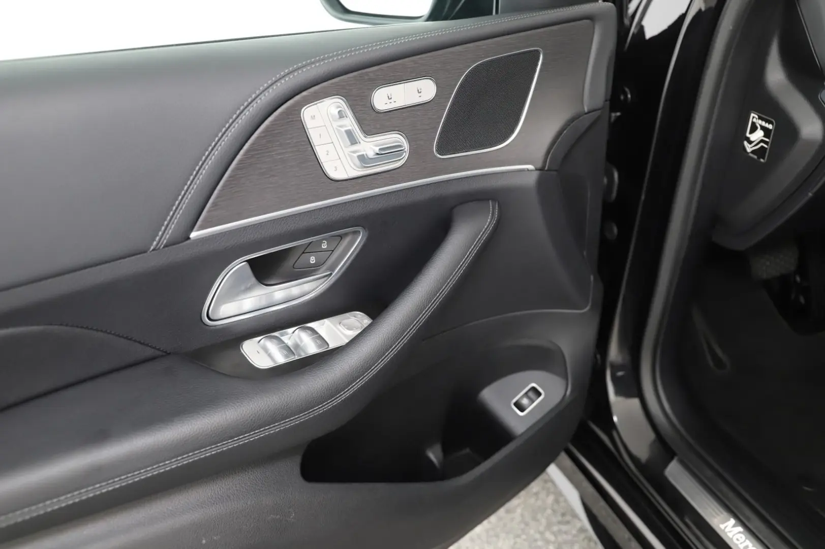 GLE 300 d 4M AMG Line Exclusive int LED MBUX Kam