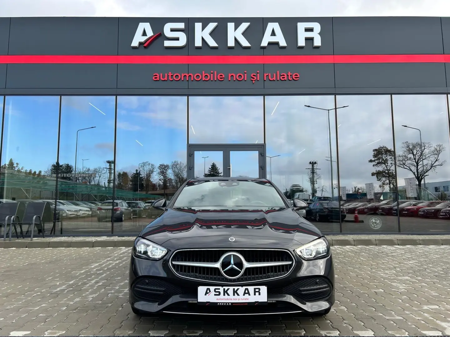 Mercedes-Benz C 300 e 9G-TRONIC 2024