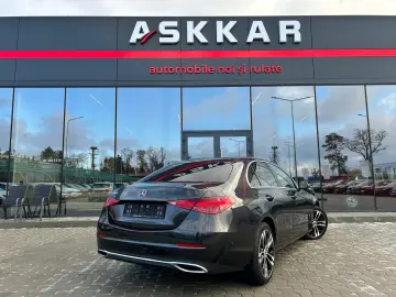 Mercedes-Benz C 300 e 9G-TRONIC 2024