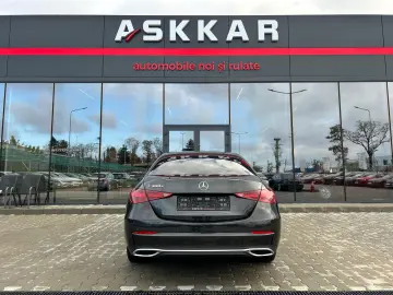 Mercedes-Benz C 300 e 9G-TRONIC 2024